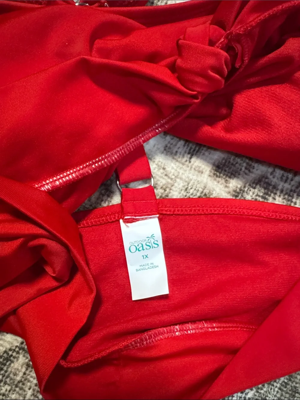 Oasis Red High-Neck Knot Front Sports Bra